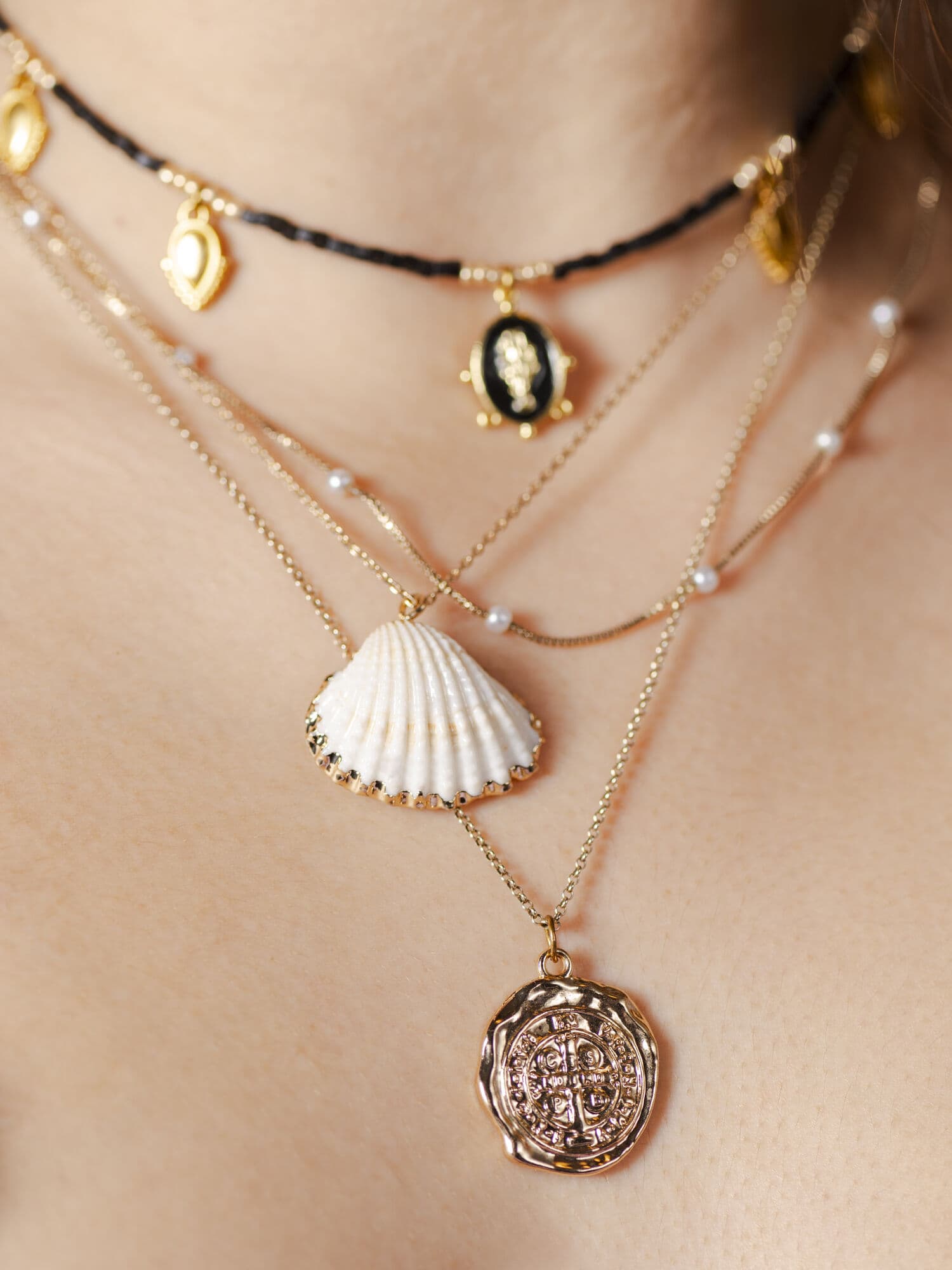 La Marbrée Editorial - Colliers superposés